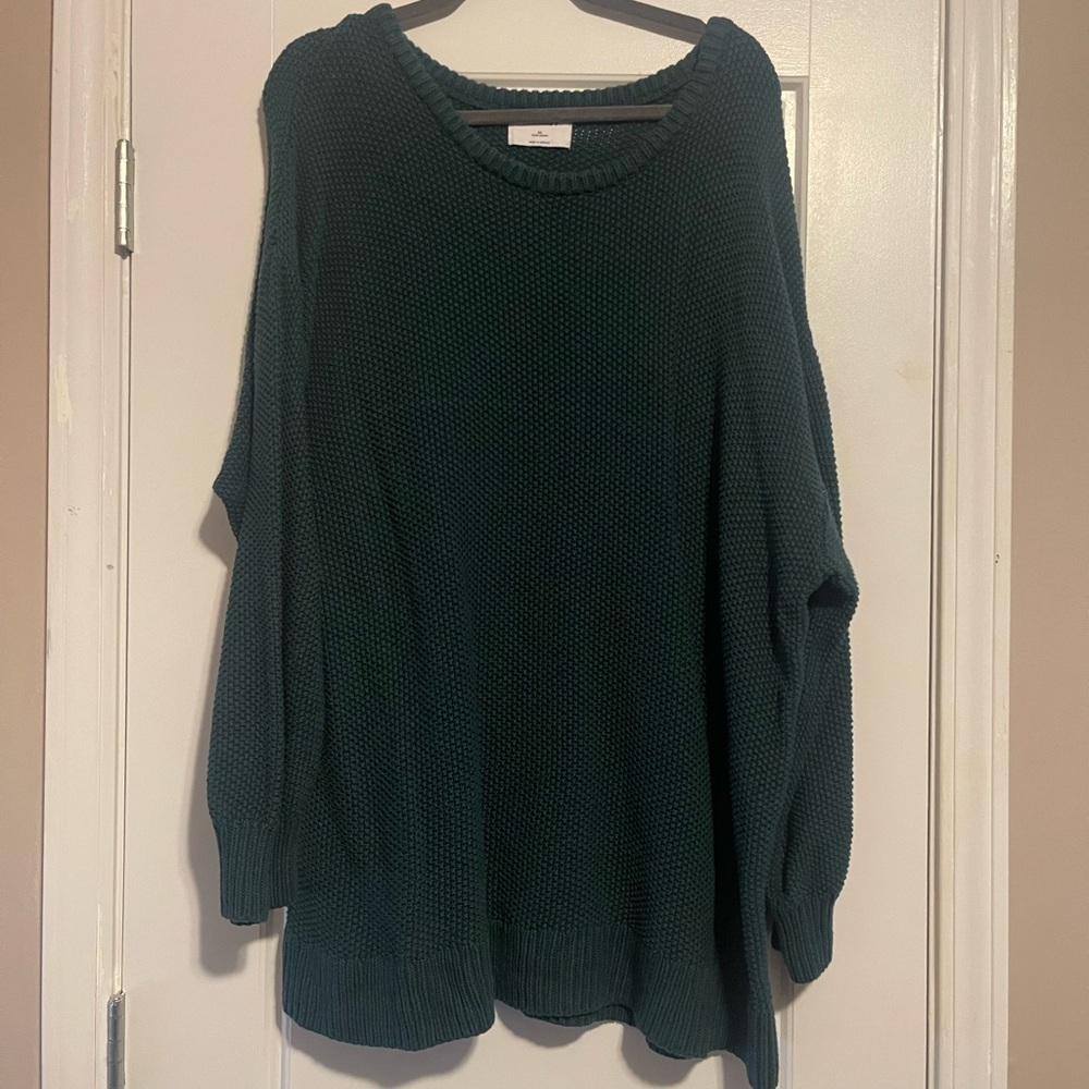 Oversized tunic style sweater.